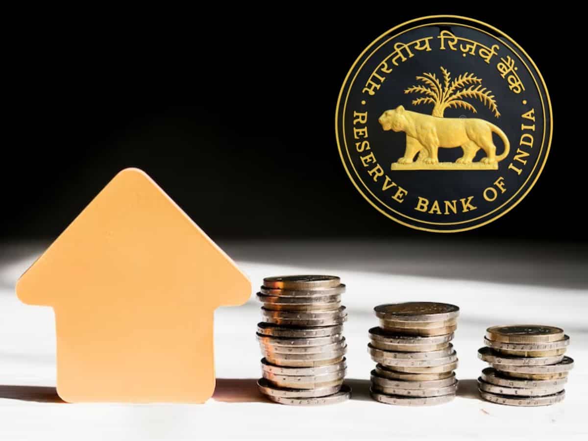 लोन भर रहे हैं तो आपको RBI दे रहा है सुरक्षा कवच, अब हर महीने नहीं लगेगा झटका; जरूर जान लें नए नियम