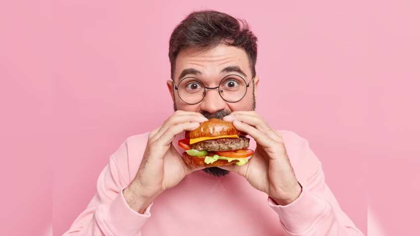 Unhealthy Food पर लगाम लगाने की तैयारी में सरकार, क्वालिटी और प्रोडक्शन को लेकर बनाएगी नियम