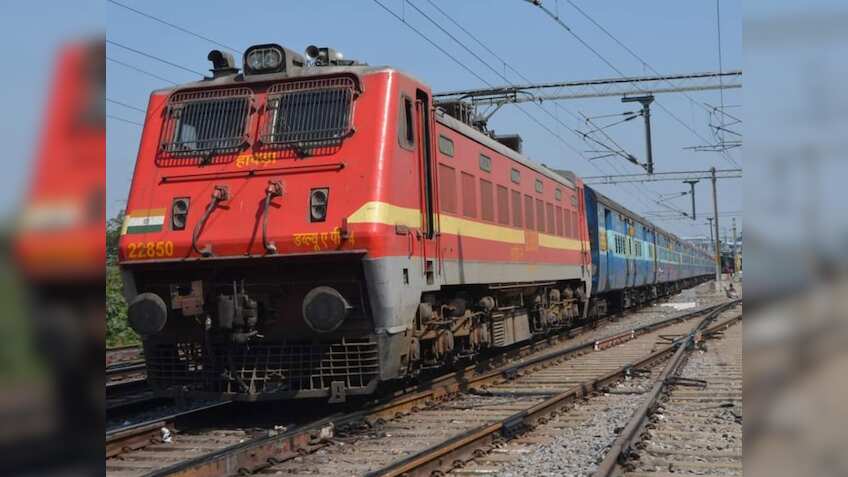 यात्रीगण ध्यान दें! 45 दिन के लिए लखनऊ-वाराणसी रूट्स की गाड़ियों पर लगा ब्रेक, 17 ट्रेनें रद्द