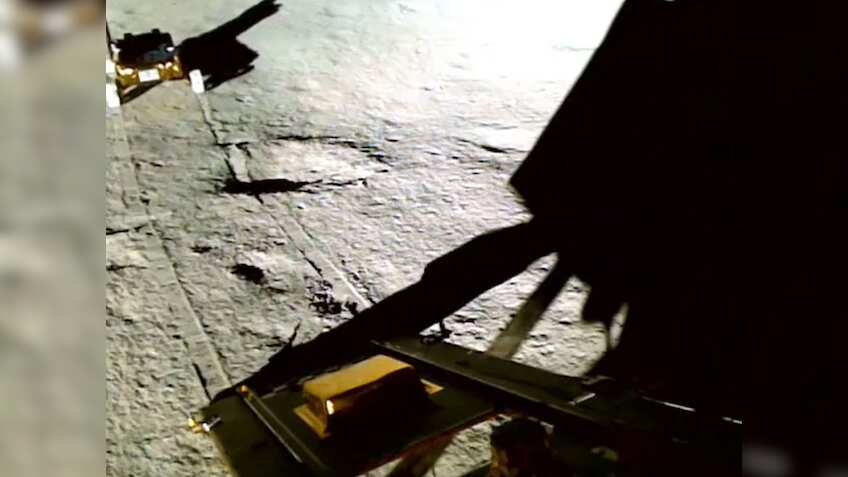 Chandrayaan 3: Shiv Shakti Point पर प्रज्ञान रोवर का मून वॉक, ISRO ने जारी किया वीडियो