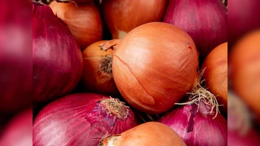 Onion Price: सस्ता होगा प्याज, NCCF ने बफर स्टॉक के लिए किसानों से 2,826 टन खरीदा Onion