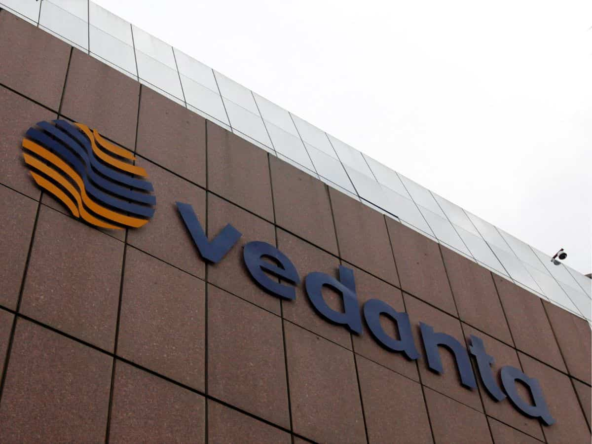 Vedanta पर बड़ी खबर, सरकार के खिलाफ जीता मध्यस्थता मुकदमा, सोमवार को Stock में दिखेगा एक्शन