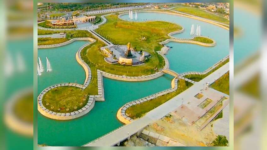 नवाबों के शहर में है एशिया का सबसे बड़ा पार्क, गंडोला नाव का मजा लेने दूर-दूर से आते हैं लोग, आप भी जान लें समय और एंट्री फीस