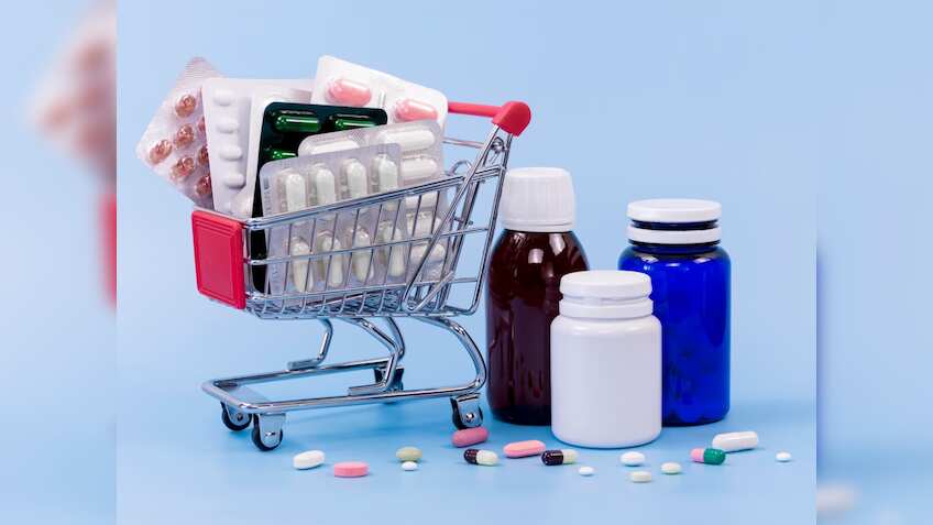 क्या आप भी खा रहे हैं नकली दवा? सरकार की जांच में 51 दवाओं के सैंपल फेल, तीन दवाएं फर्ज़ी निकलीं