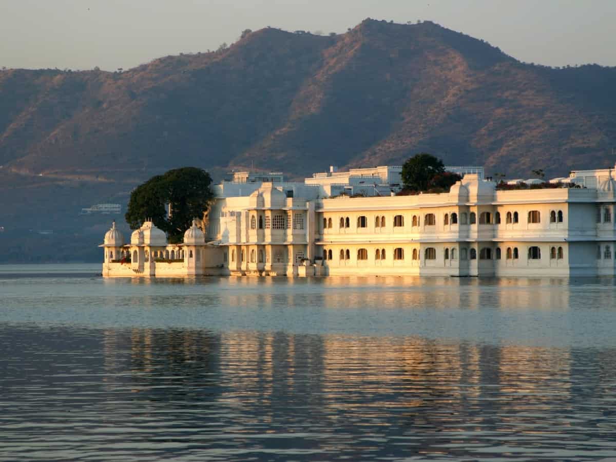 IRCTC Tour Package: सिर्फ 6,000 रुपये में घूमें जयपुर, 2 दिन की होगी ट्रिप, जानें डीटेल