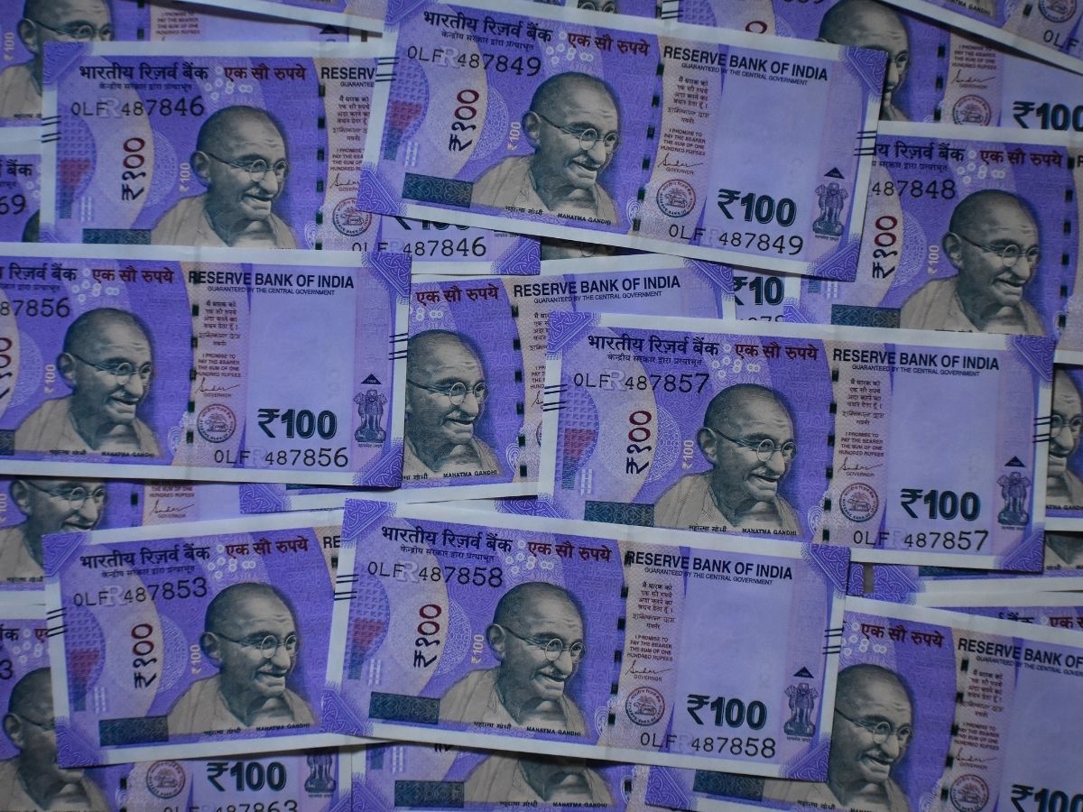 Traders Dairy: बाजार खुलते ही चुनें ये 20 स्टॉक्स, इंट्राडे में होगी तगड़ी कमाई; नोट कर लें डीटेल्स