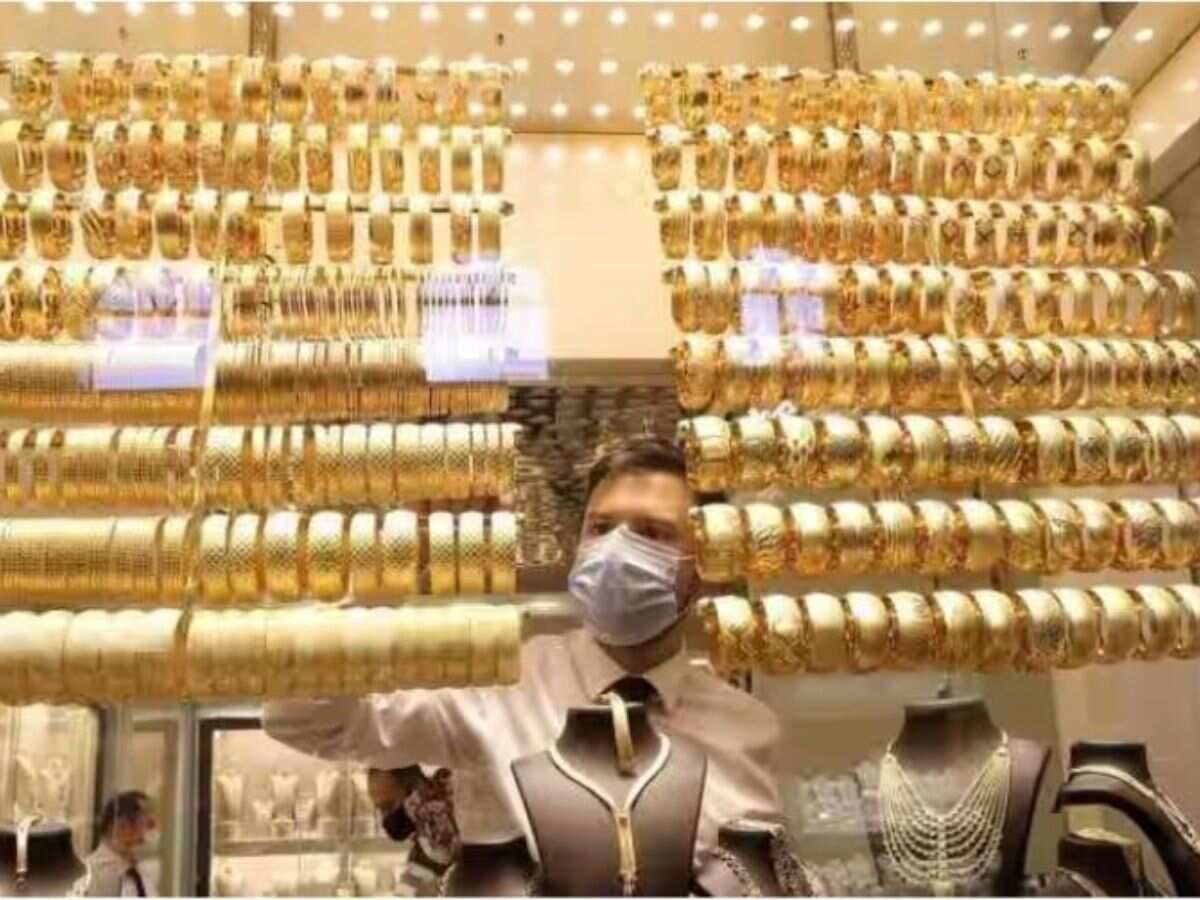 Gold Price Today: सोने और चांदी की कीमतों में आई सुस्ती, एक्सपर्ट ने बताया आगे कहां तक जाएगा भाव 