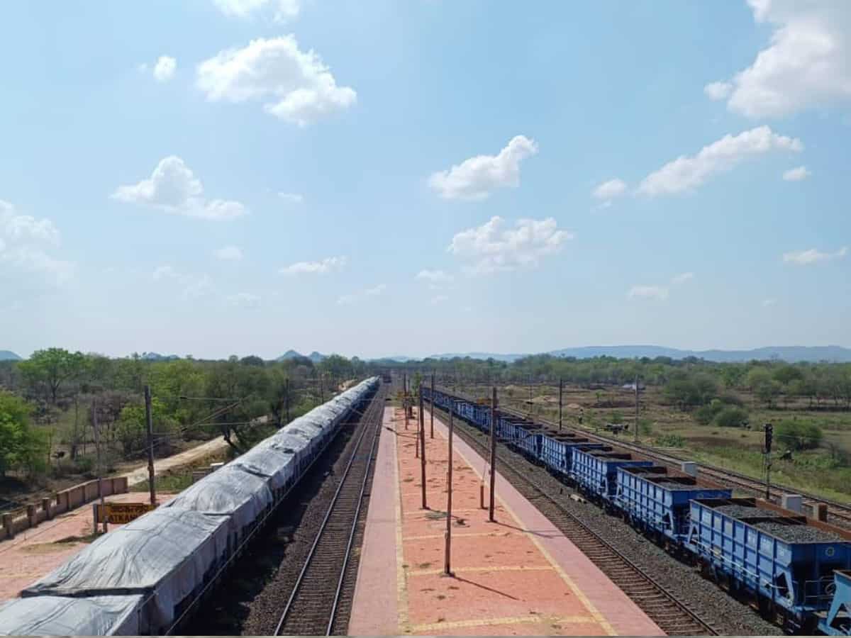 बिहार के यात्रियों के लिए असम-मुंबई जाना हुआ आसान, बरौनी स्टेशन पर रुकेगी 10 ट्रेनें, चेक करें लिस्ट