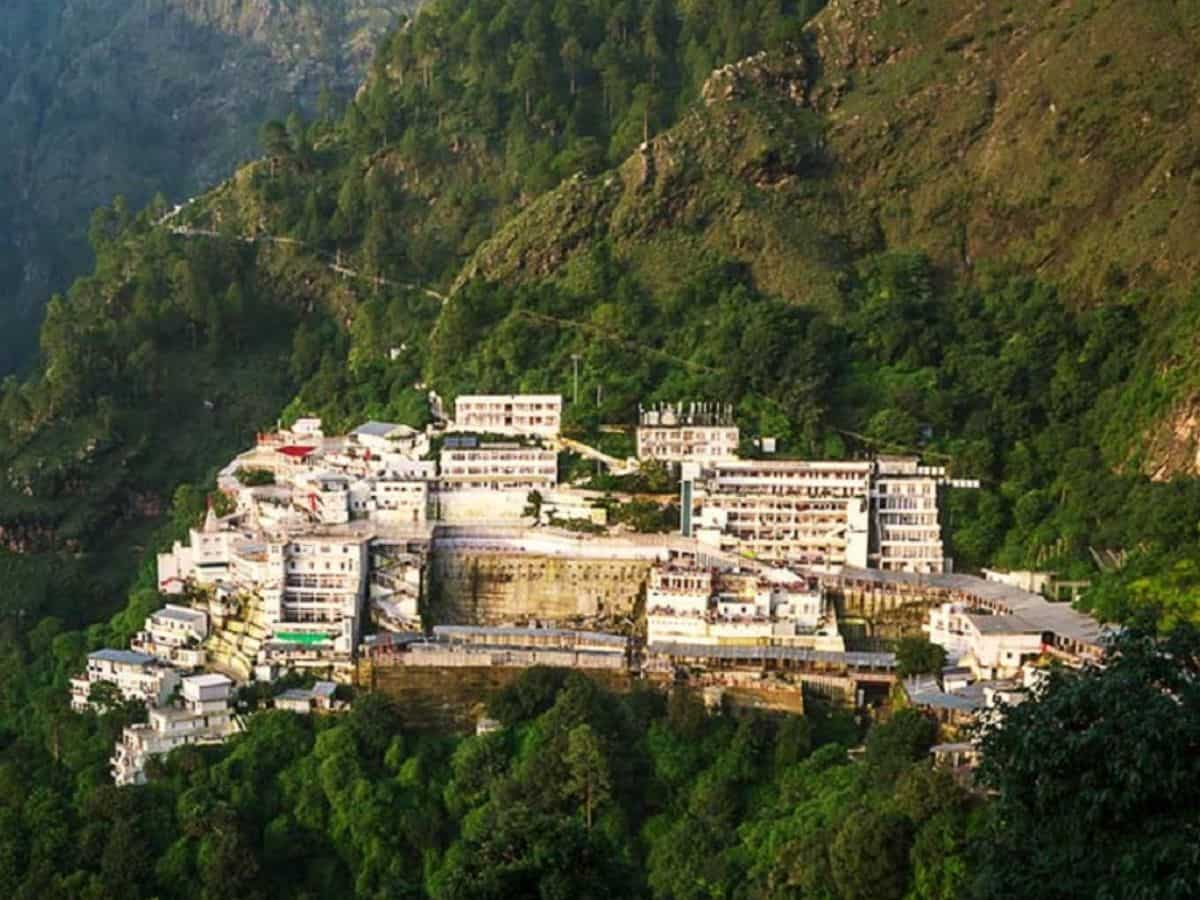 Mata Vaishno Devi Trains: वैष्णो देवी जाने वाले भक्तों के लिए खुशखबरी, नई दिल्ली से कटरा के बीच चलेंगी 2 नई ट्रेनें