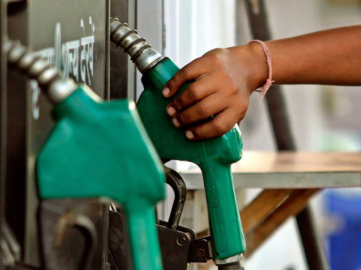 Petrol-Diesel Price: क्रूड में तेजी बरकरार! महंगा हुआ पेट्रोल-डीजल? चेक कर लें ताजा भाव