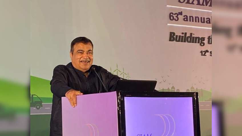 डीजल गाड़ियों पर अतिरिक्‍त GST लगाने की कोई योजना नहीं, केंद्रीय मंत्री नितिन गडकरी की सफाई