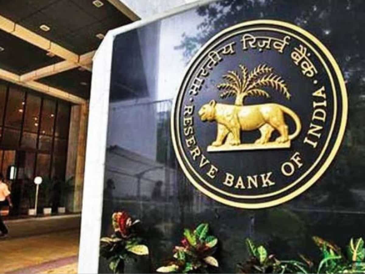RBI का बड़ा फैसला: Home Loan, Car Loan ग्राहकों को मिलेगी राहत; बैंकों ने की गलती तो रोज देना होगा ₹5000 जुर्माना