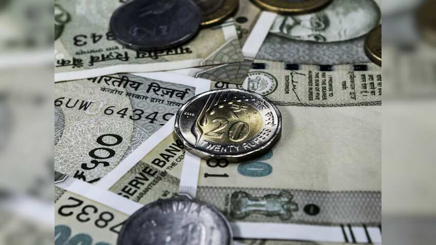 लार्जकैप सेक्टर में खरीदारी का मौका; एक्सपर्ट ने इन 3 शेयरों में दी पैसा लगाने की सलाह, नोट कर लें टारगेट और स्टॉपलॉस