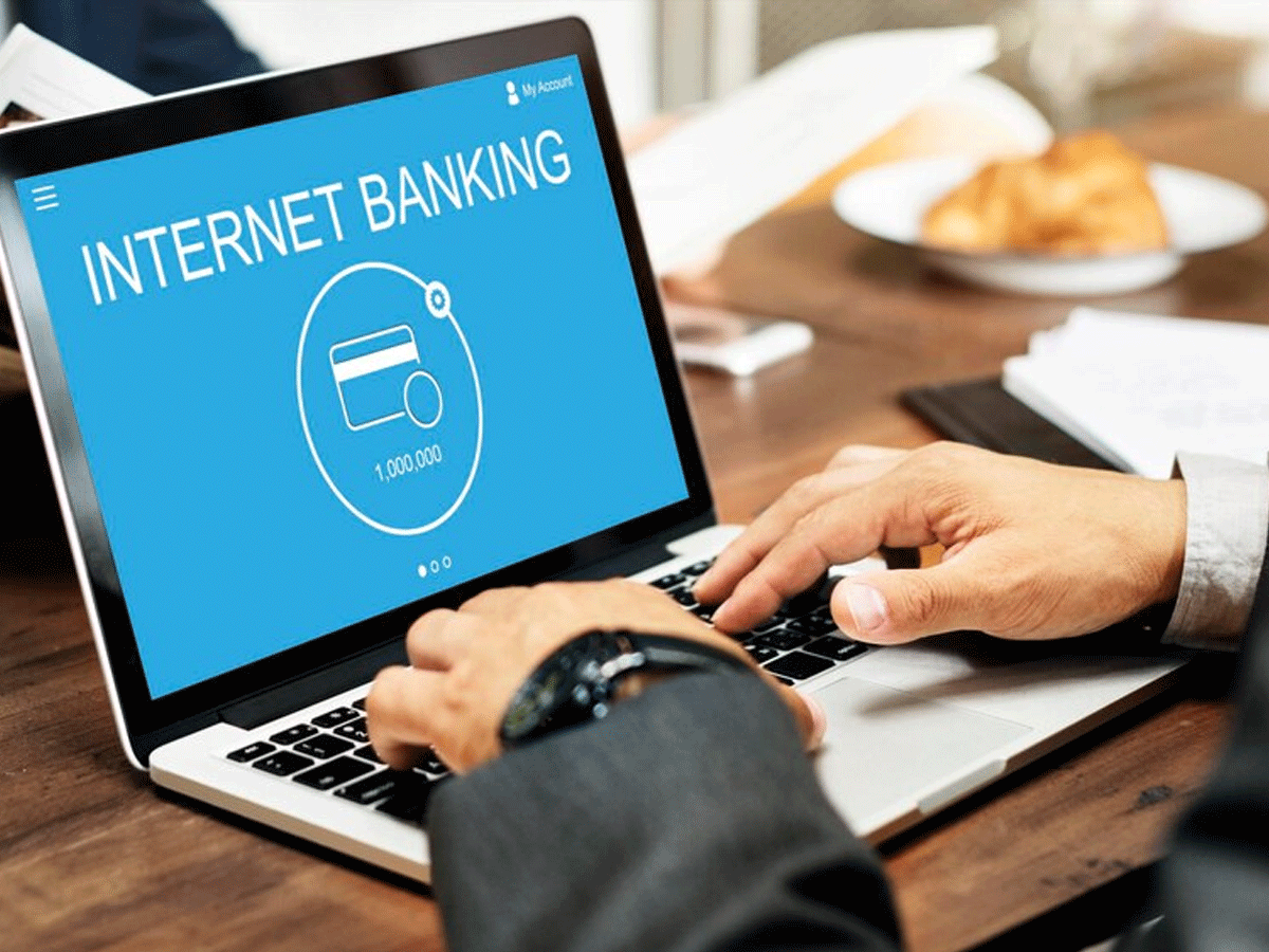 Savings Bank Account बंद करने पर लगता है कितना चार्ज? जानिए 5 बड़े बैंकों में क्या है Fees