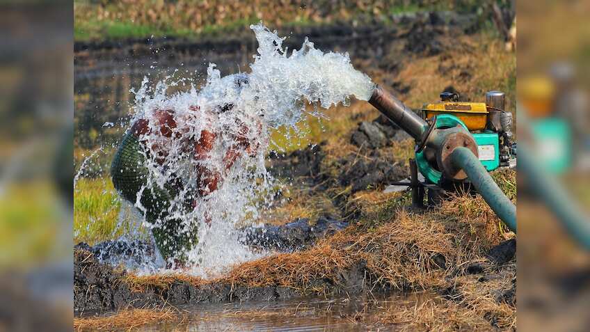 किसान अब फसल की सिंचाई के लिए नहीं होंगे परेशान, नलकूप लगाने पर मिलेगी सब्सिडी, ऐसे उठाएं योजना का फायदा