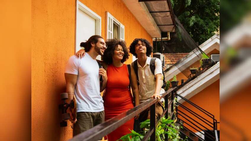 Travel Tips: घुमक्‍कड़ों के लिए 5 स्‍मार्ट तरीके, इन्‍हें करेंगे फॉलो तो शौक भी होगा पूरा और बजट की नहीं होगी चिंता