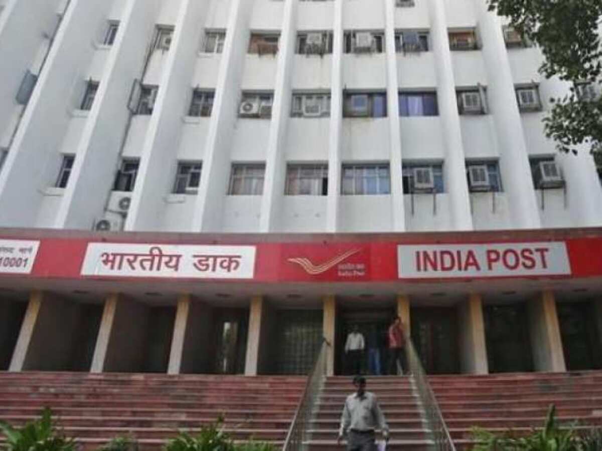 Post Office Savings Account: आपके अकाउंट पर बदल गए हैं ब्याज और निकासी के नियम, हो जाएं अपडेट