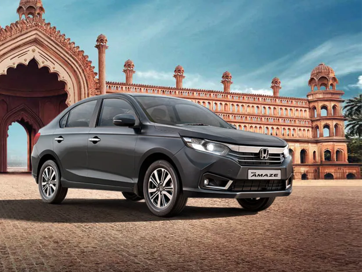 फेस्टिव सीजन में खरीदें Honda की ये कॉम्पैक्ट सेडान कार, मिल रहे हैं ₹41000 तक के बेनेफिट्स />
<!-- img src=