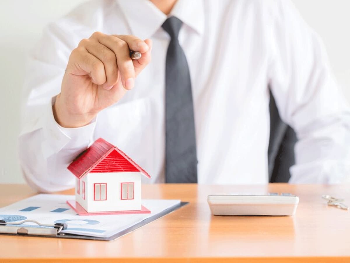 Home loan: हर साल बस एक EMI के साथ कर दें ये 'खेल', 40 लाख के लोन पर बच जाएंगे करीब 12 लाख रुपये