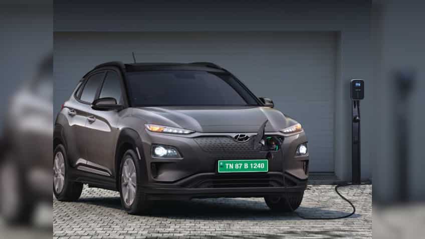 फेस्टिव सीजन में ₹2 लाख डिस्काउंट के साथ खरीदें Hyundai की ये दमदार SUV, चेक करें ऑफर 
