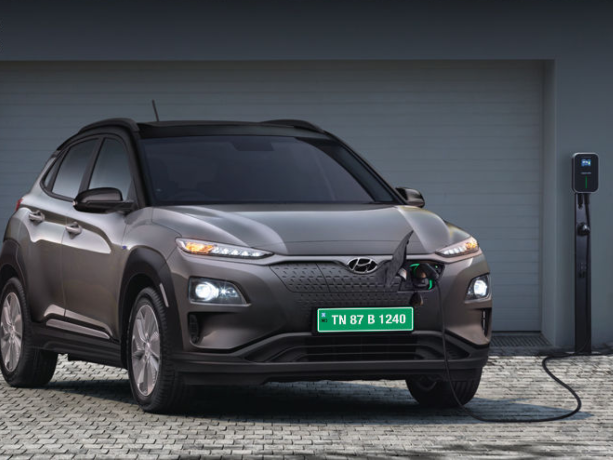 फेस्टिव सीजन में ₹2 लाख डिस्काउंट के साथ खरीदें Hyundai की ये दमदार SUV, चेक करें ऑफर