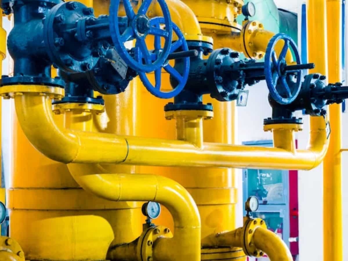 Gas Price Hike: सरकार ने अक्टूबर महीने के लिए घरेलू नेचुरल गैस के दाम बढ़ाए, जानिए नया भाव
