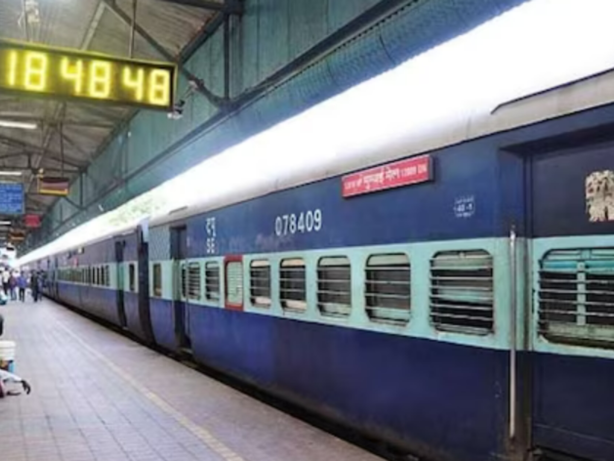 10वीं पास के लिए रेलवे में अपरेंटिस के 3115 पदों पर निकली भर्ती, 26 अक्टूबर से पहले करें अप्लाई