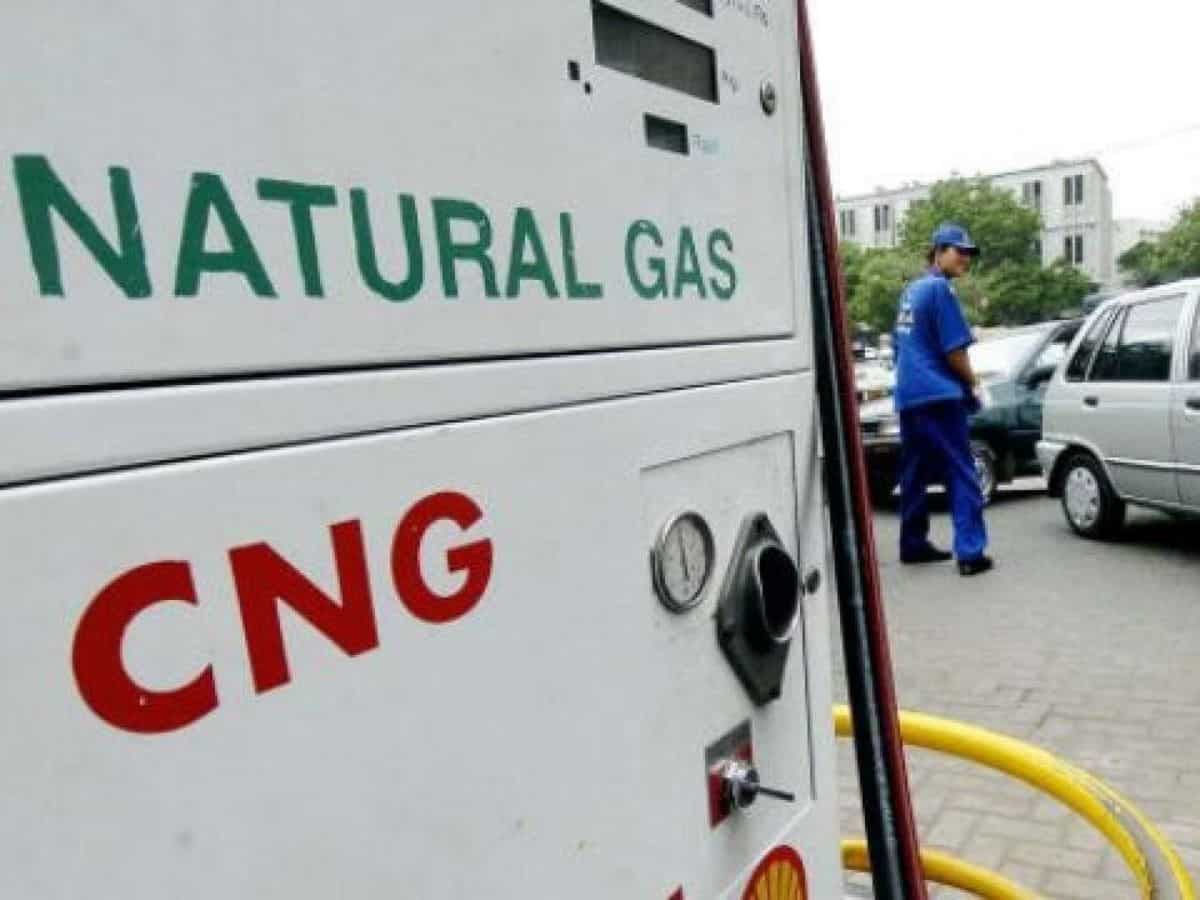 CNG-PNG Price: मिली खुशखबरी, घट गए सीएनजी-पीएनजी के दाम, महानगर गैस ने किया ऐलान