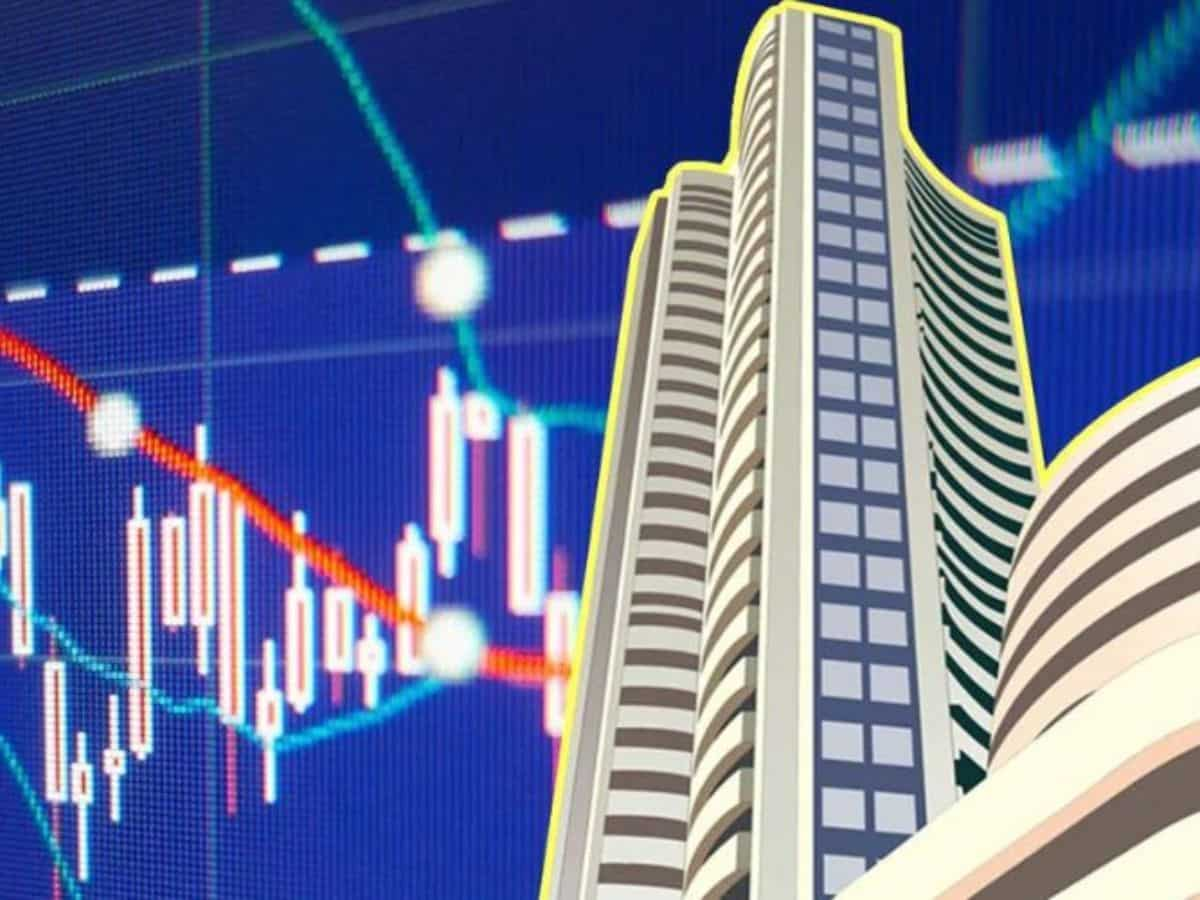 Stock Market Highlights: गिरावट के साथ ही बंद हुआ बाजार, 300 से ज्यादा अंक टूटा Sensex; जानें Nifty-Bank Nifty का हाल