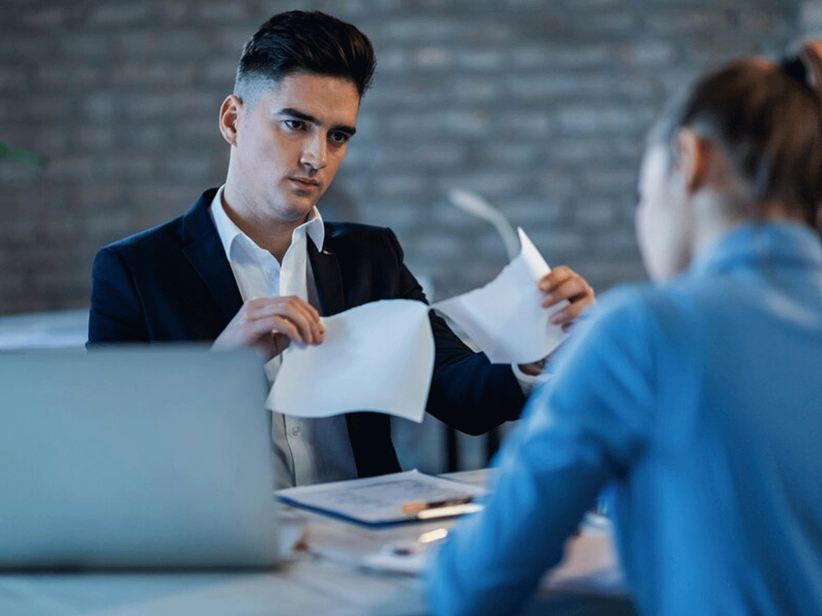 Health Insurance Claim हो जाए रिजेक्ट तो क्या करें? कहां करें शिकायत, क्या होती है प्रोसेस?