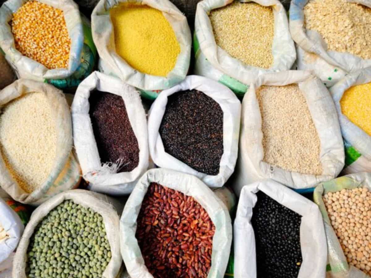 Pulses Price Hike: दाल जमाखोरों पर चलेगा योगी सरकार का बुलडोजर, बढ़ती कीमतों पर लगेगी लगाम