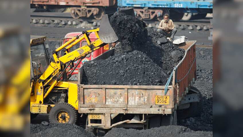 Coal India के शेयरधारक ध्यान दें! अब हड़ताल पर नहीं जाएगी लेबर यूनियन, टला फैसला