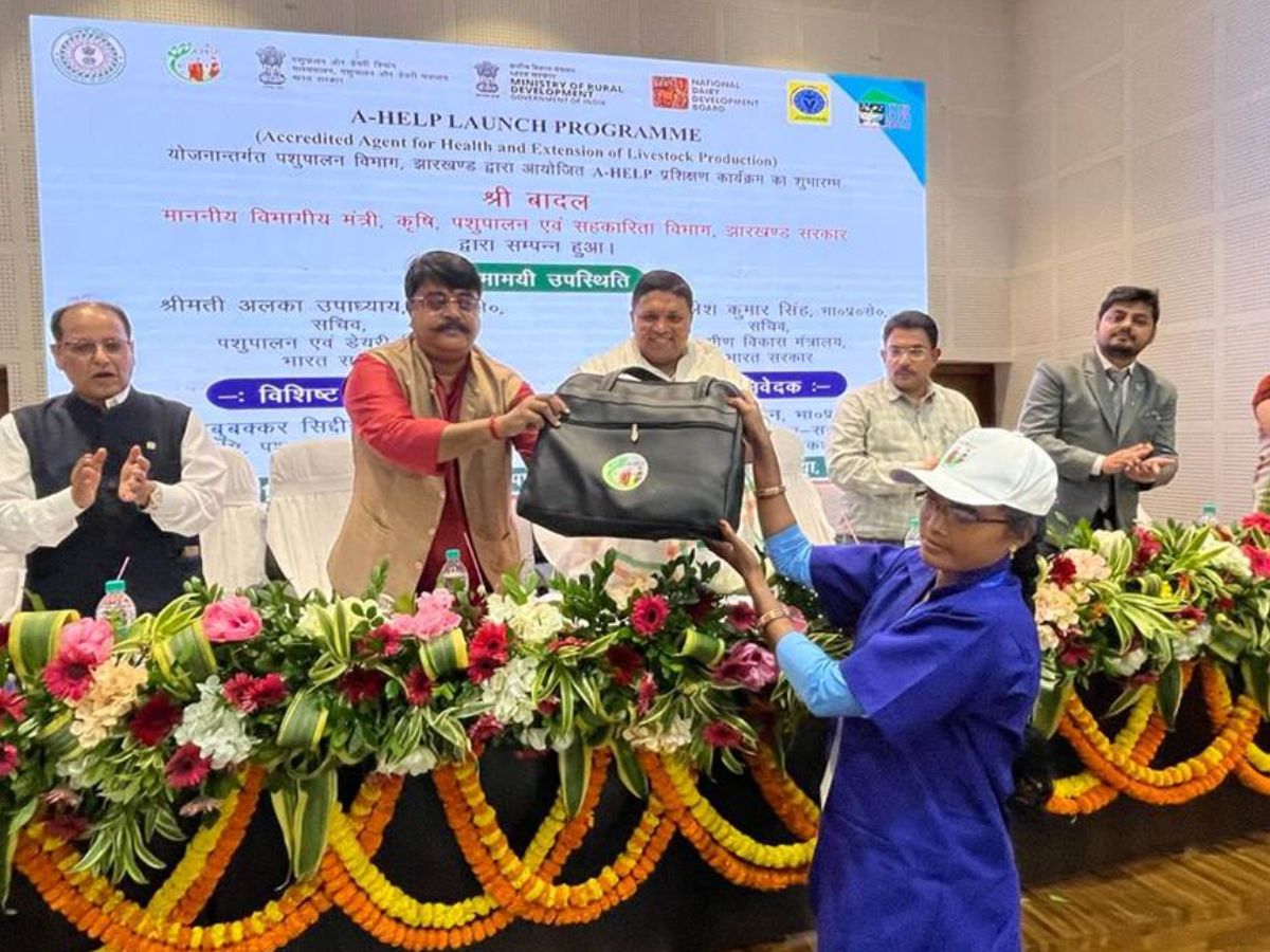 केंद्र सरकार ने यहां लॉन्च किया A-HELP प्रोग्राम, जानिए कैसे पशुपालकों को होगा फायदा
