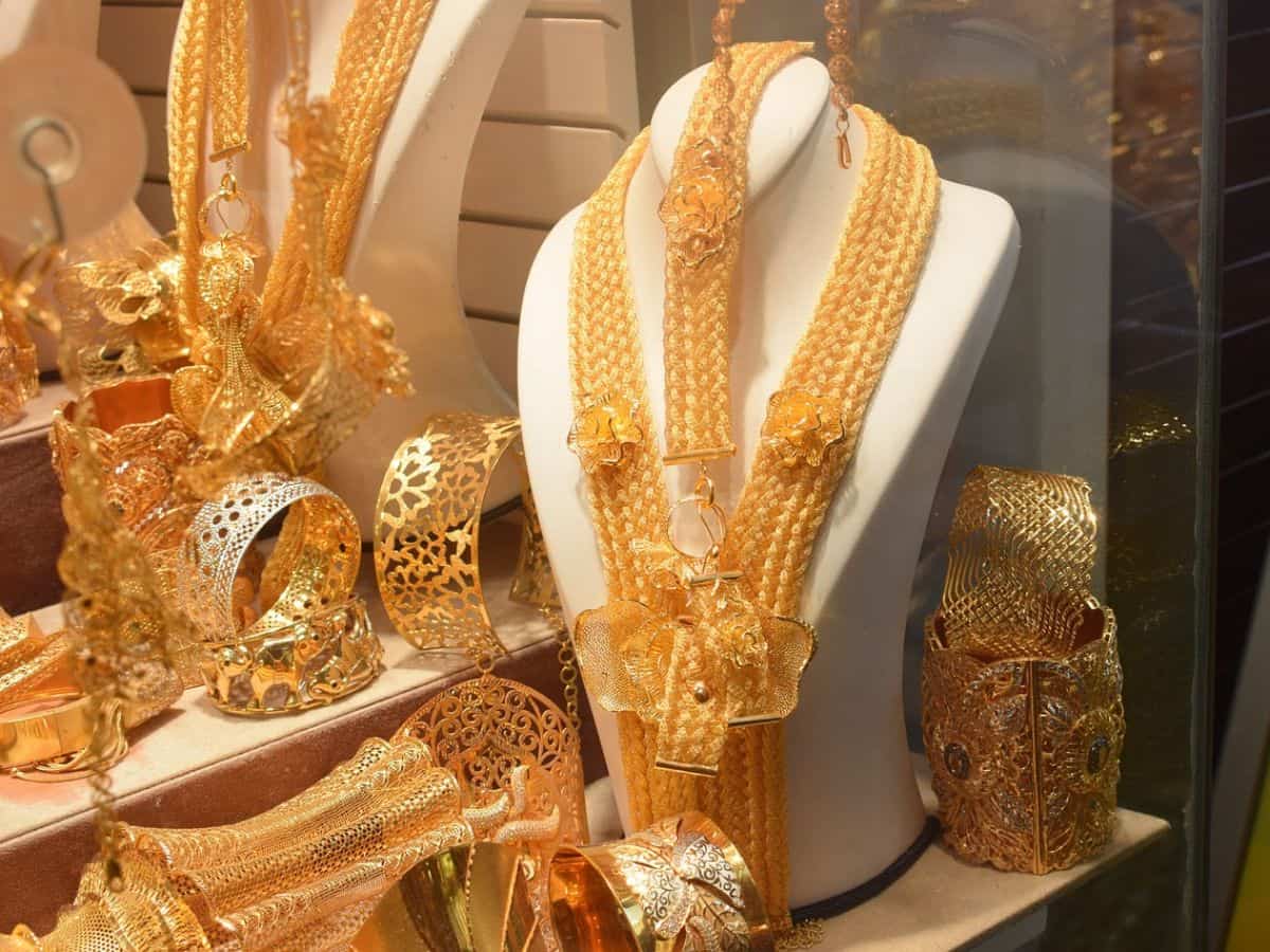 Gold खरीदने का गोल्डन चांस, सोने पर मिल रही बड़ी छूट, ज्वेलरी पर भी बंपर ऑफर लेकर आए ज्वेलर्स