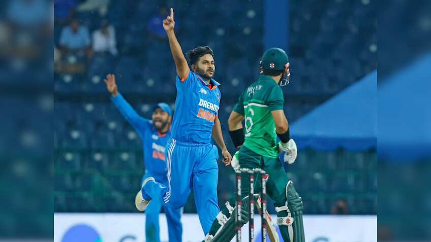 India vs Pakistan FREE Live Streaming: भारत-पाक महामुकाबले में परफॉर्म करेंगे ये सिंगर्स, जानिए कब और कहां देखें लाइव मैच