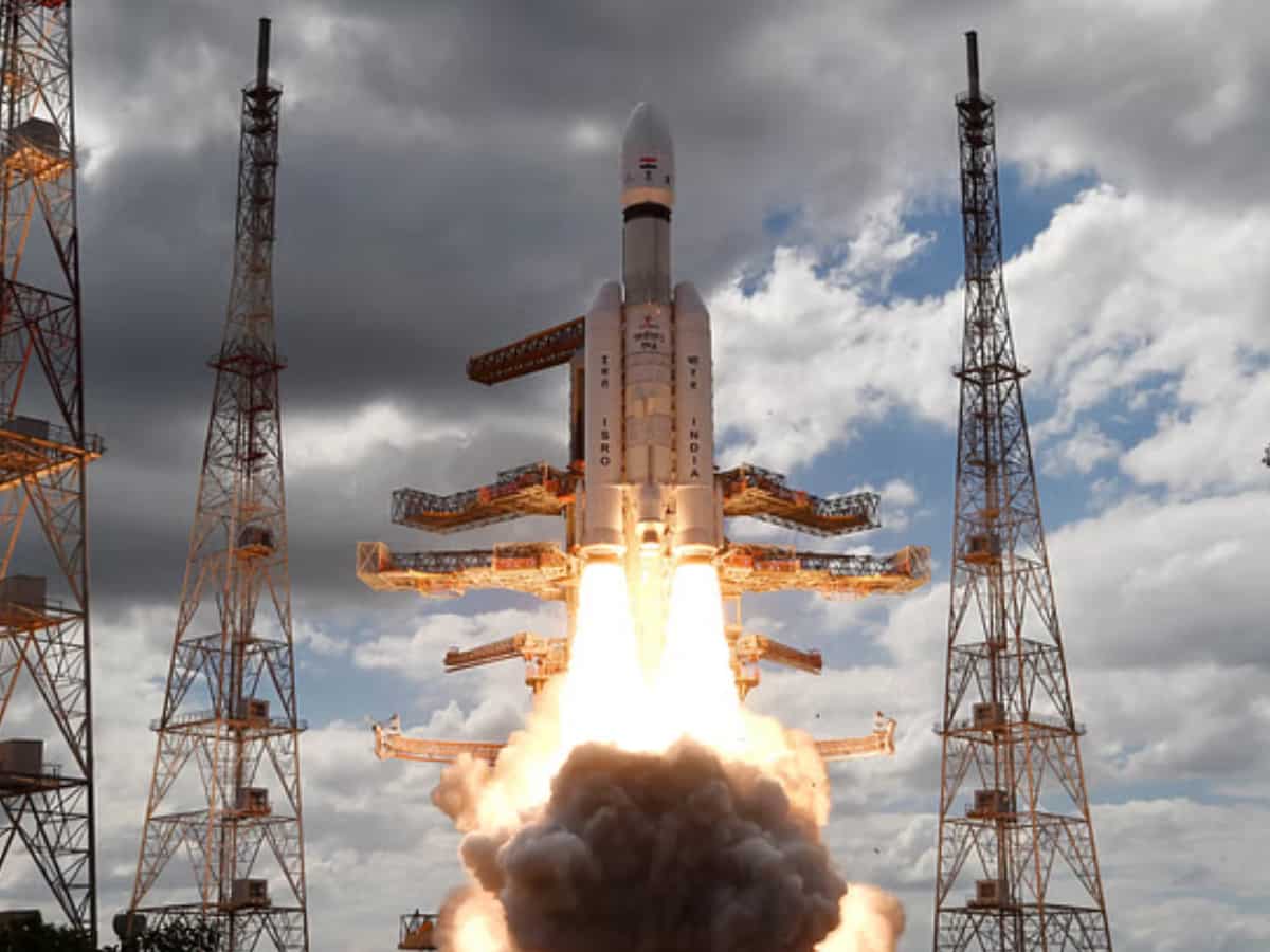 National Space Day: चंद्रयान की सफलता के बाद हर साल इस दिन मनाया जाएगा 'राष्ट्रीय अंतरिक्ष दिवस', सरकार ने किया एलान