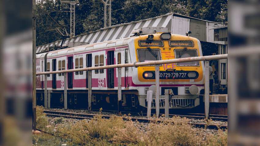 दिवाली, छठ पर कंफर्म टिकट के लिए नहीं होगी परेशानी, रेलवे चला रही है 30 स्पेशल ट्रेन, चेक कर लीजिए पूरा शेड्यूल