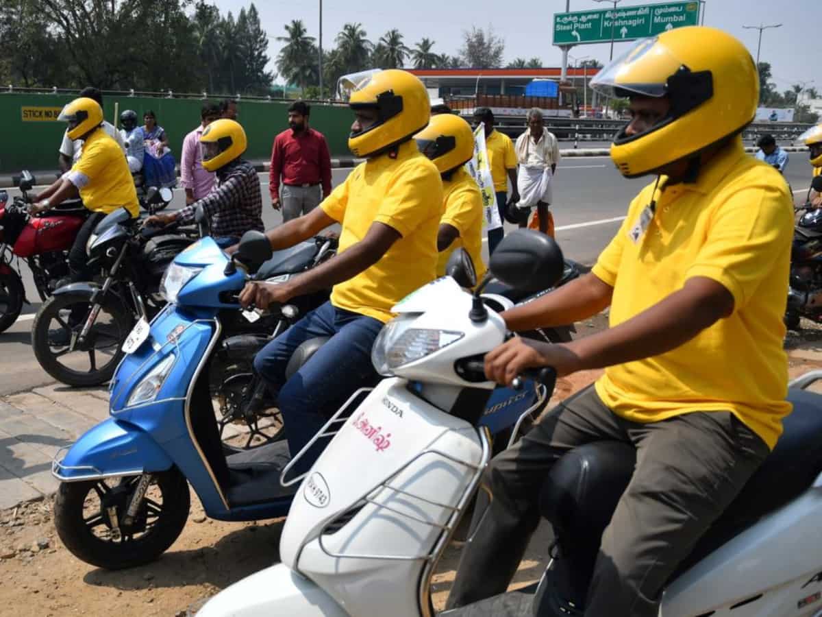 Bike-Taxi चालकों ने दिल्ली के राज्यपाल को लिखा पत्र; अपने वाहन को बदलने के लिए मांगा और समय