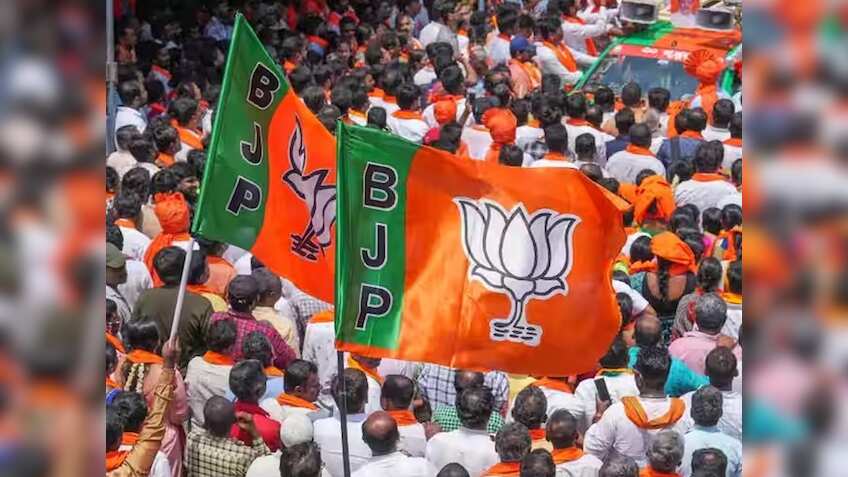 MP Election 2023, BJP List: मध्य प्रदेश चुनाव के लिए बीजेपी ने जारी की उम्मीदवारों की पांचवी लिस्ट, आकाश विजयवर्गीय का कटा टिकट