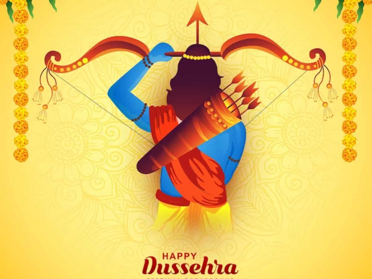 Happy Dussehra 2023 Wishes: आज इन संदेशों को भेजकर अपने करीबियों को दें विजय दशमी पर्व की शुभकामनाएं
