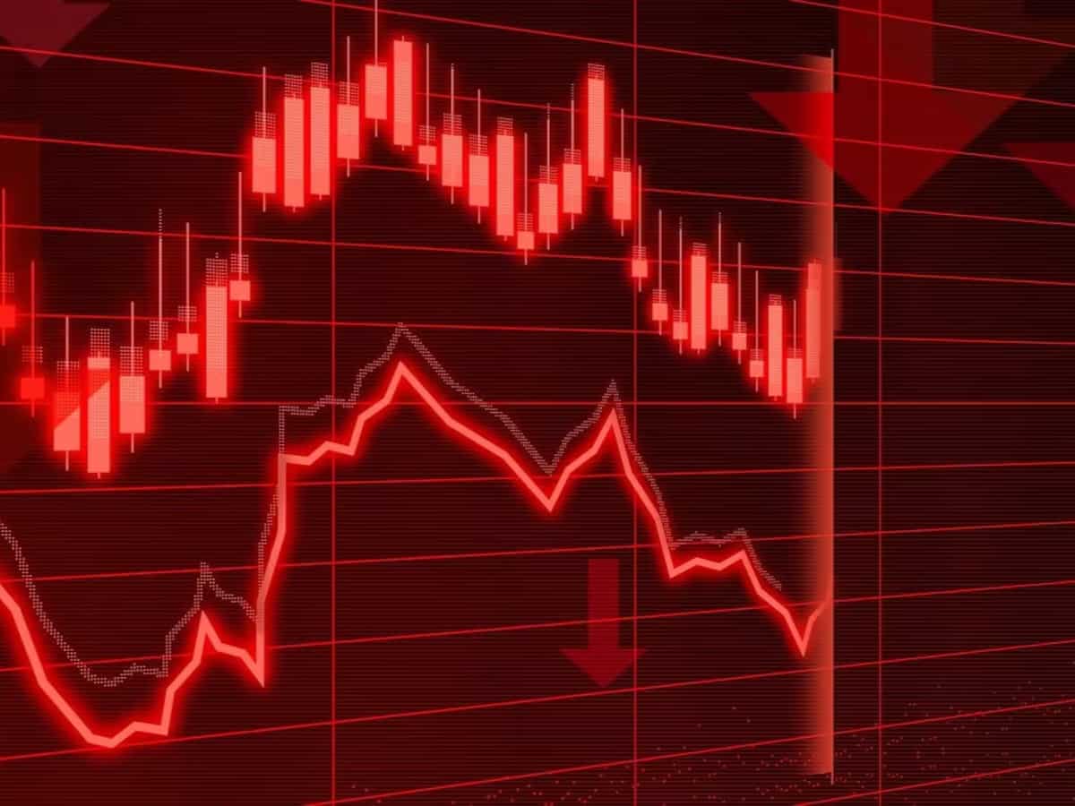 बाजार में पैसा लगाने वाले ध्यान दें! Smallcap-Midcap में आ सकती है और गिरावट, इस सेक्टर में बनेगा पैसा