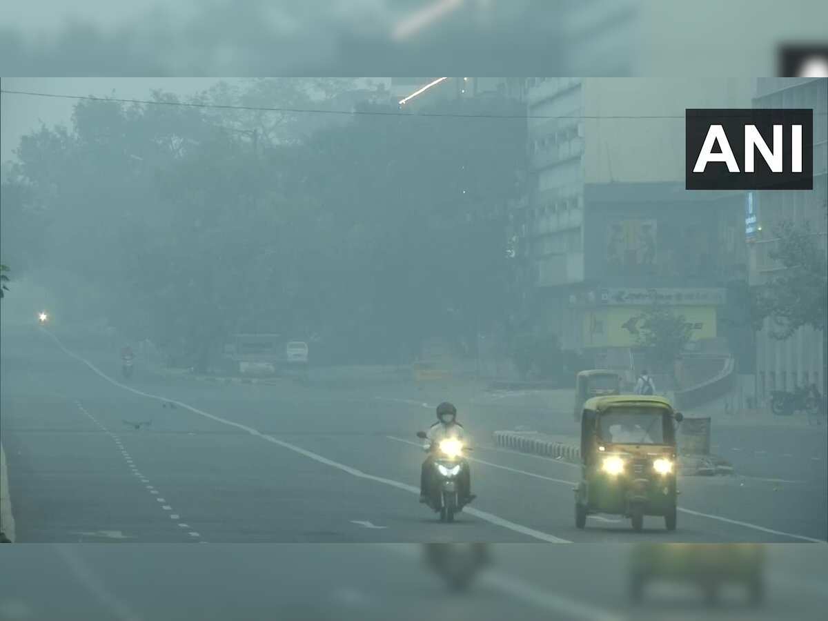 Pollution in Delhi: कैसे आपकी जिंदगी के लिए 'स्लो पॉइजन' का काम कर रहा है प्रदूषण? जानिए बचाव के तरीके 