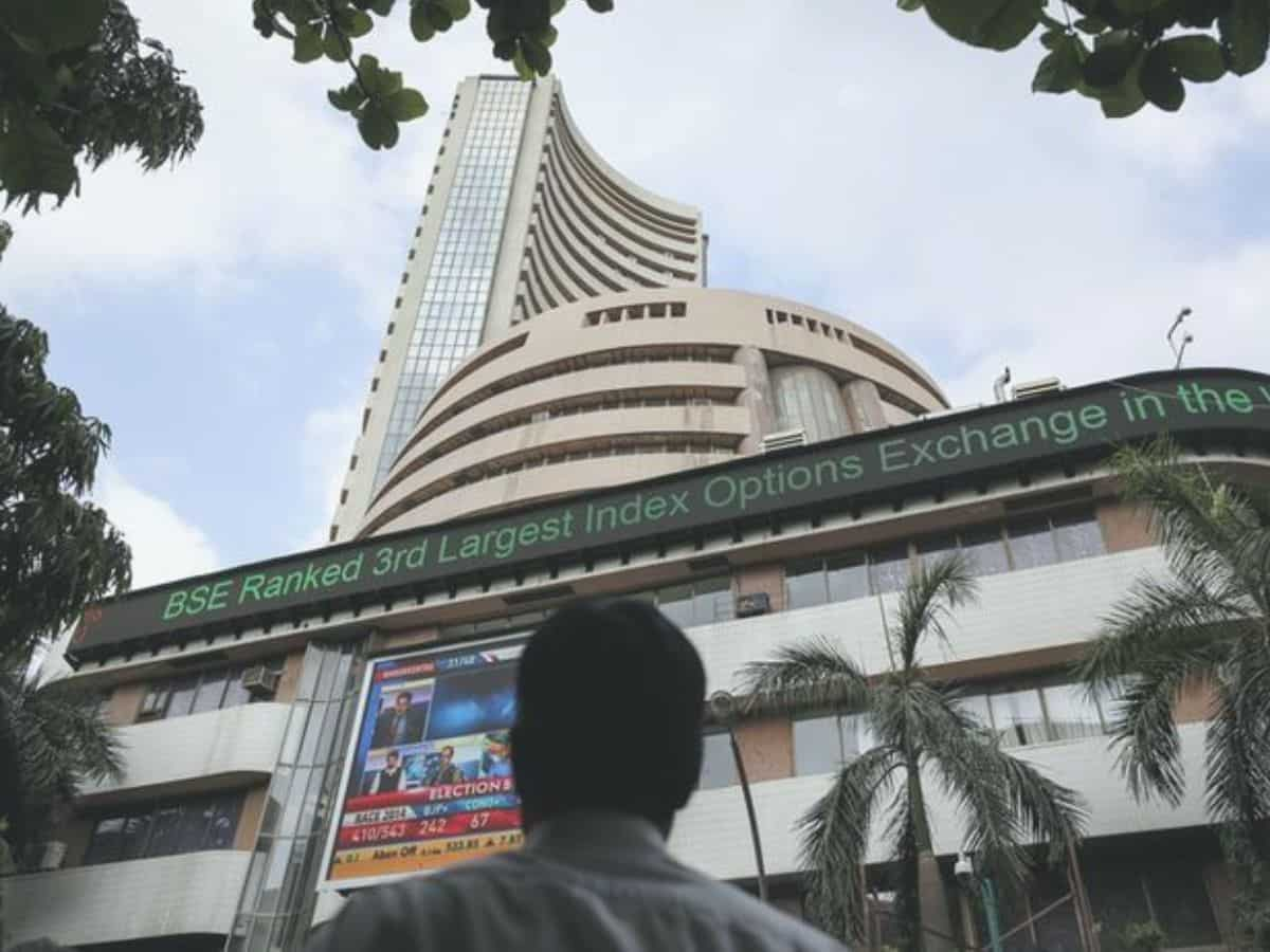 Stock Market Highlights: बाजार में 2 दिन के तेजी से निवेशकों को  ₹5.5 लाख करोड़ का मुनाफा, सेंसेक्स 64100 के पार बंद