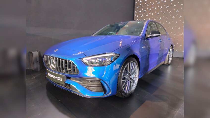 दिवाली से पहले Mercedes का बड़ा गिफ्ट! बाजार में उतार दिए ये 2 दमदार मॉडल, कीमत- ₹96.4 लाख से शुरू