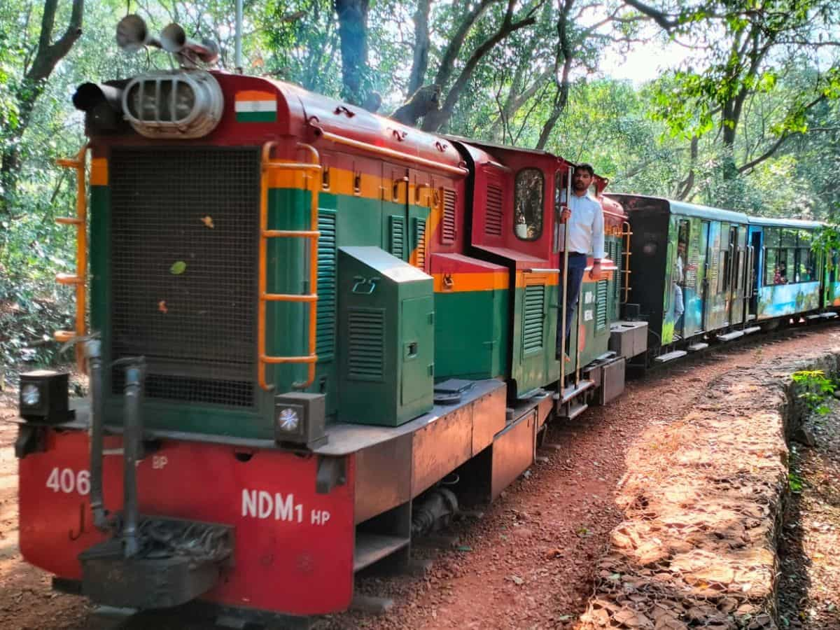 माथेरान जा रहे सैलानियों के लिए खुशखबरी, एक बार फिर से शुरू हो गई इस रूट पर टॉय ट्रेन, देखिए पूरा शेड्यूल