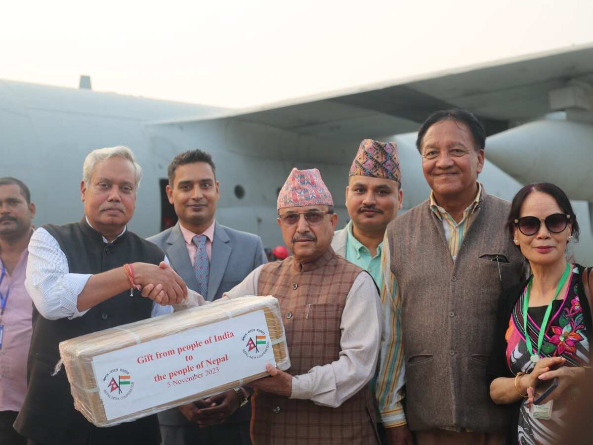 नेपाल में भूकंप पीड़ितों की मदद के भेजी गई राहत सामग्री, विदेश मंत्री ने कहा- PM मोदी की 'पड़ोसी प्रथम' की नीति जारी