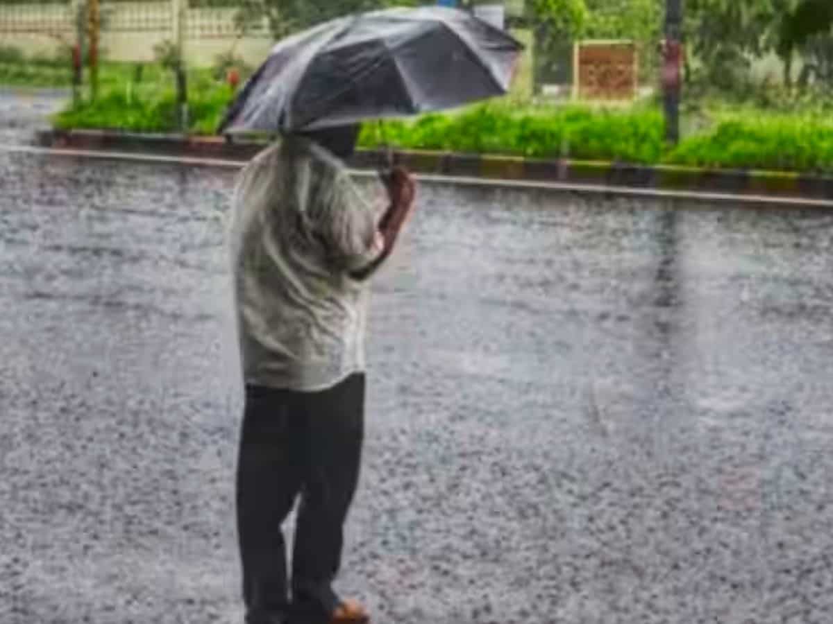 Delhi-NCR Rain: दिवाली से प‍हले मेहरबान हुआ मौसम, कई जगह बारिश होने से प्रदूषण से राहत की उम्‍मीद