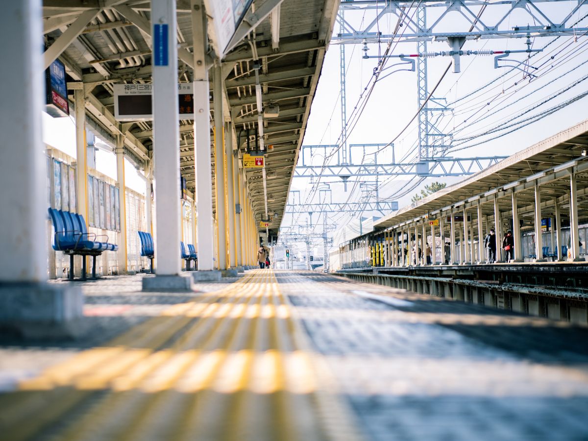 Railway Facts: खाने से लेकर फ्री इंटरनेट का जुगाड़, ट्रेन के टिकट पर मुफ्त में हो जाते हैं ये 5 काम