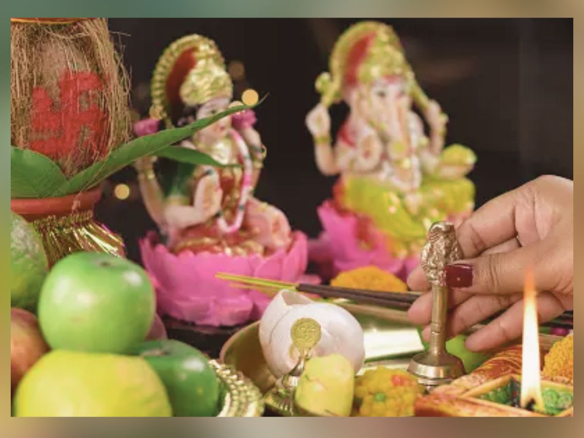 Diwali 2023: श्रीराम के वनवास से लौटने की खुशी में मनाई जाती है दिवाली, फिर क्यों इस दिन होती है लक्ष्मी पूजा?