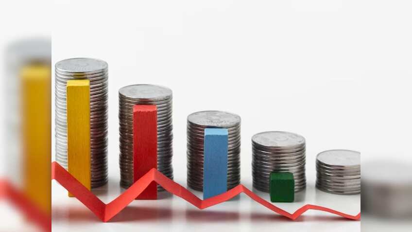 SBI की इस स्कीम में एक बार डालें पैसा, हर महीने अकाउंट में गिरेंगे पैसे, जानें कैसे करना है निवेश